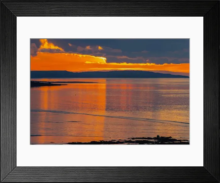 Framed Print : 2s7011w Framed Print : 2s7011w