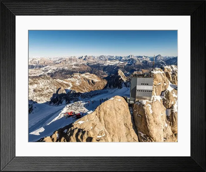 Framed Print : 2s82e9j Framed Print : 2s82e9j