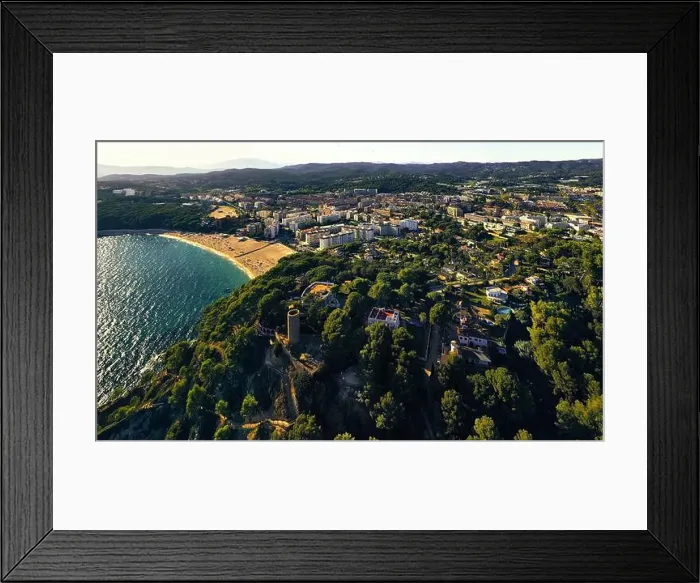 Framed Print : 2s8gc9y Framed Print : 2s8gc9y