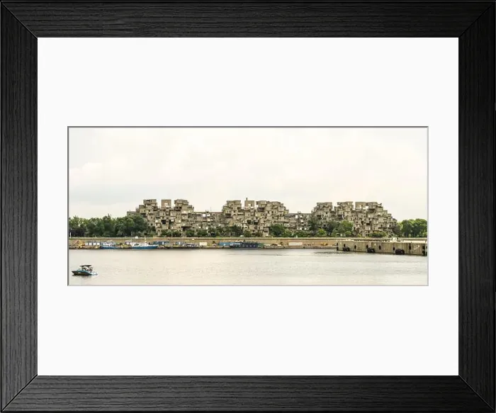 Framed Print : 2se84yf Framed Print : 2se84yf