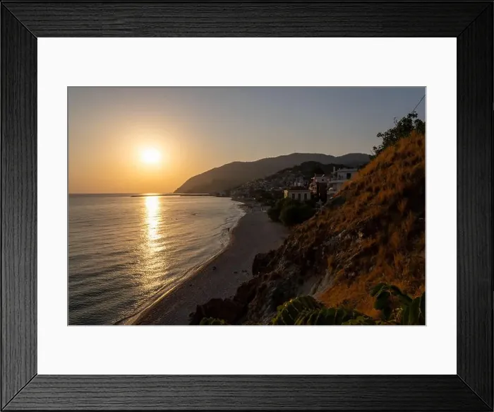 Framed Print : 2sj8xc5 Framed Print : 2sj8xc5