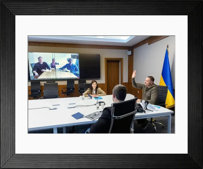 Framed Print : 2j6pmjt Framed Print : 2j6pmjt
