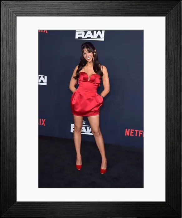 Framed Print : Cathy Kelley bei der Premiere der Wres tling show WWE Monday Night RAW auf Netflix im Intuit Dome Framed Print : Cathy Kelley bei der Premiere der Wres tling show WWE Monday Night RAW auf Netflix im Intuit Dome