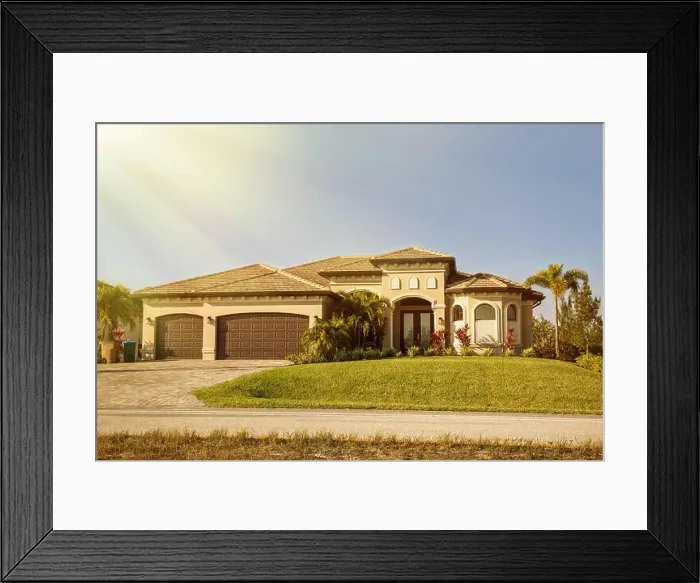 Framed Print : s outh Florida single family house in sunny day Framed Print : s outh Florida single family house in sunny day