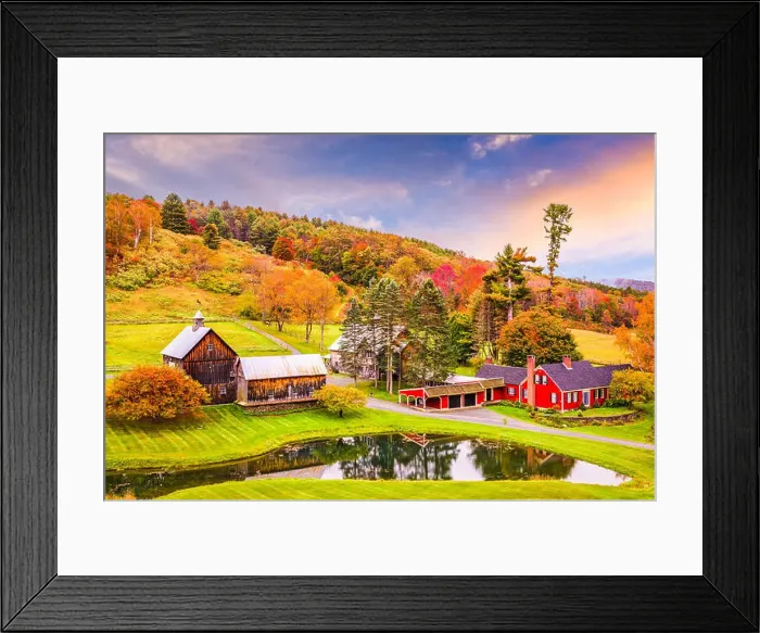 Framed Print : Vermont, USA early autumn rural scene Framed Print : Vermont, USA early autumn rural scene