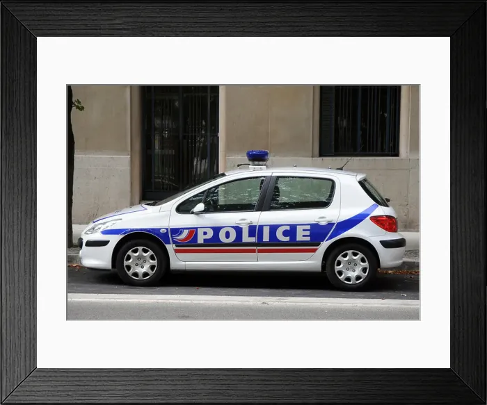 Framed Print : Peugeot 307 police car in Lyon, France Framed Print : Peugeot 307 police car in Lyon, France