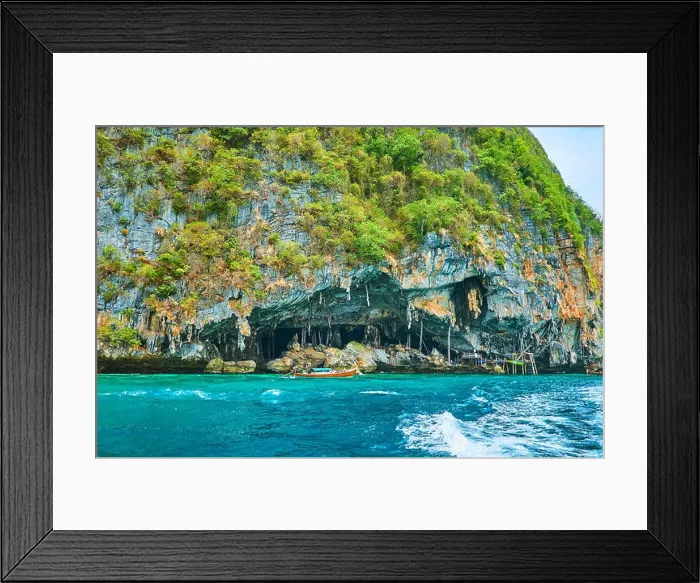 Framed Print : The deep Tham Phaya Nak (Viking Cave) Framed Print : The deep Tham Phaya Nak (Viking Cave)