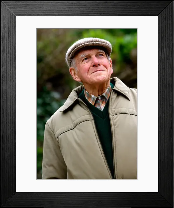 Framed Print : Jim Fern, known as Little Jim in Cider with Rosie by Laurie Lee sitting on a bench in Slad, Gloucestershire Framed Print : Jim Fern, known as Little Jim in Cider with Rosie by Laurie Lee sitting on a bench in Slad, Gloucestershire