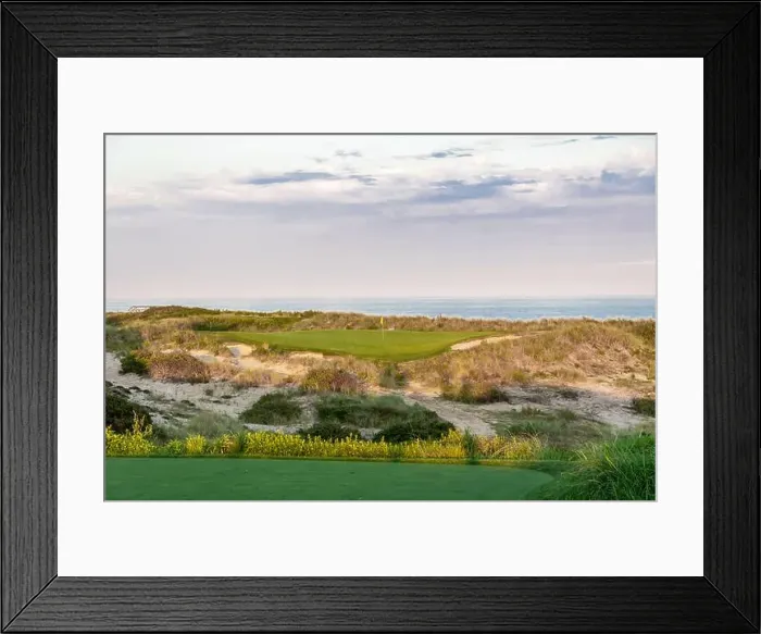 Framed Print : A green on the MaidStone Golf Course overlooking the ocean in East Hampton, NY Framed Print : A green on the MaidStone Golf Course overlooking the ocean in East Hampton, NY