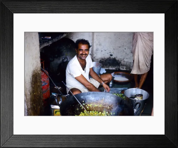 Framed Print : Indian man cooking in Jaipur market in Rajasthan, India Framed Print : Indian man cooking in Jaipur market in Rajasthan, India