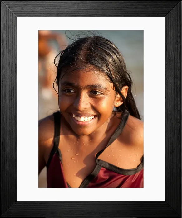 Framed Print : young girl from Mirissa, Sri Lanka Framed Print : young girl from Mirissa, Sri Lanka