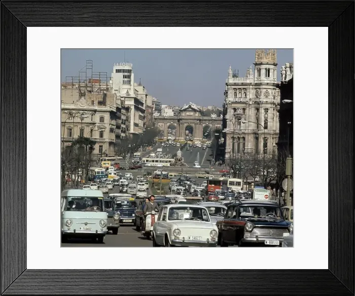 Framed Print : MADRID. CALLE ALCALA, AL FONDO LA PUERTA DE ALCALA. TRAFICO, AUTOMOVILES. AÑO 1969 Framed Print : MADRID. CALLE ALCALA, AL FONDO LA PUERTA DE ALCALA. TRAFICO, AUTOMOVILES. AÑO 1969