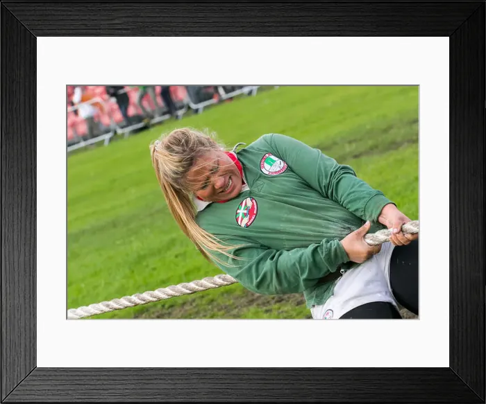 Framed Print : Teamwork, rope challenge, sporting event at Southport Framed Print : Teamwork, rope challenge, sporting event at Southport