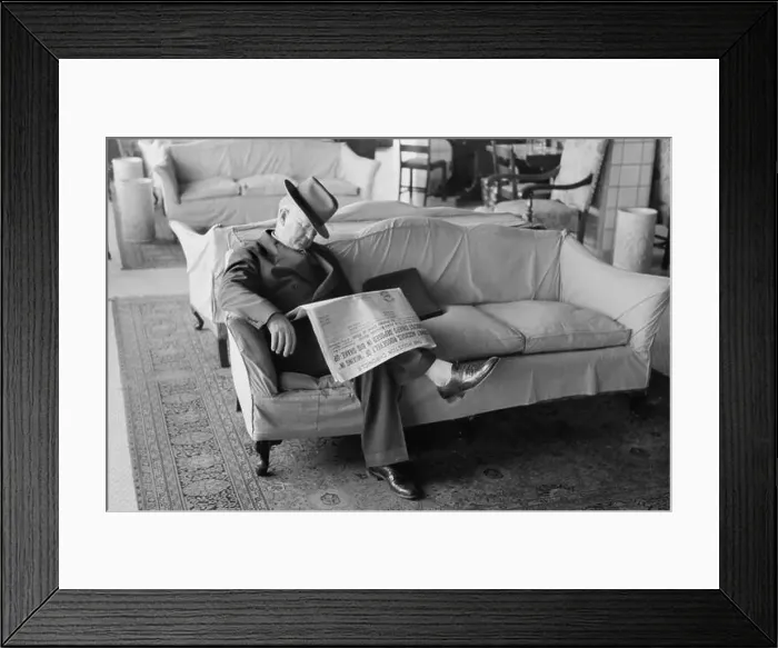 Framed Print : Man Falling Asleep while Reading Newspaper in Hotel Lobby, Taylor, Texas, Russell Lee, November 1939