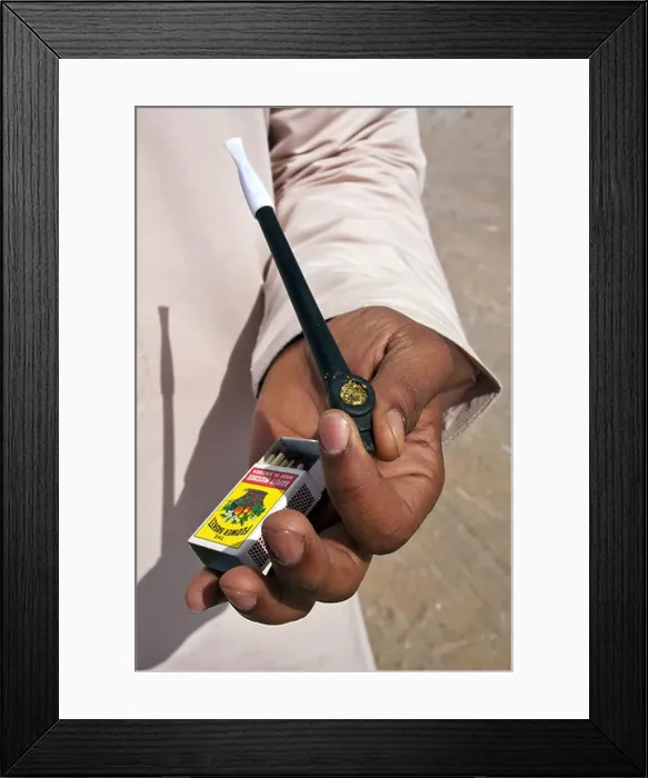 Framed Print : MAN SMOKING AN OMANI PIPE, ROAD TO WAHIBA SANDS DESERT, SULTANATE OF OMAN, MIDDLE EAST Framed Print : MAN SMOKING AN OMANI PIPE, ROAD TO WAHIBA SANDS DESERT, SULTANATE OF OMAN, MIDDLE EAST
