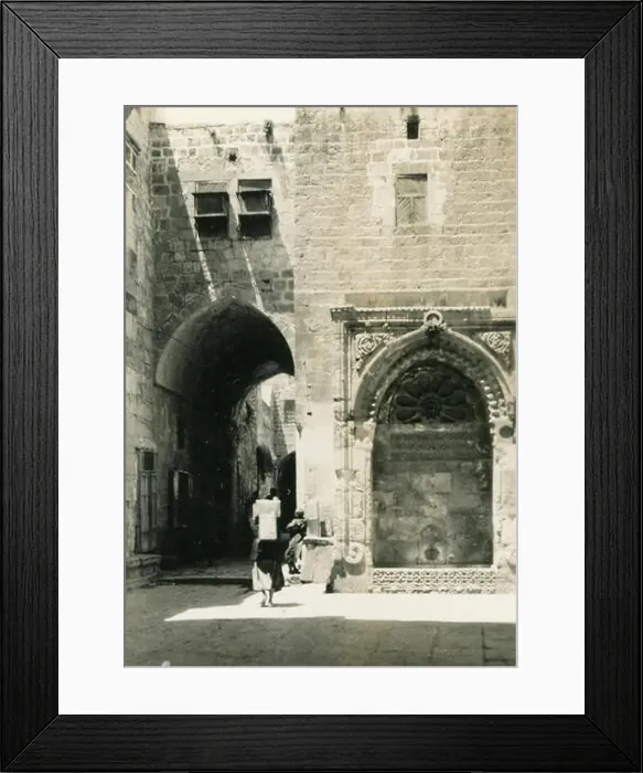 Framed Print : A look at the Bab Al-silsila Sabil Fountain Tankiziyya Madras