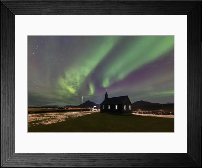 Framed Print : I'm returning to my beloved Iceland, its landscapes and northern lights! Framed Print : I'm returning to my beloved Iceland, its landscapes and northern lights!