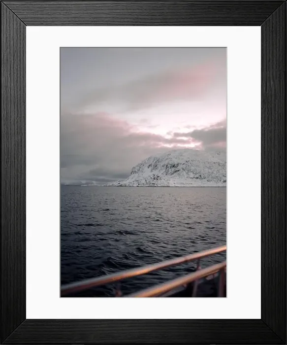 Framed Print : Pink sky over the Lyngen Alps in northern Norway, shot from the arctic ocean Framed Print : Pink sky over the Lyngen Alps in northern Norway, shot from the arctic ocean