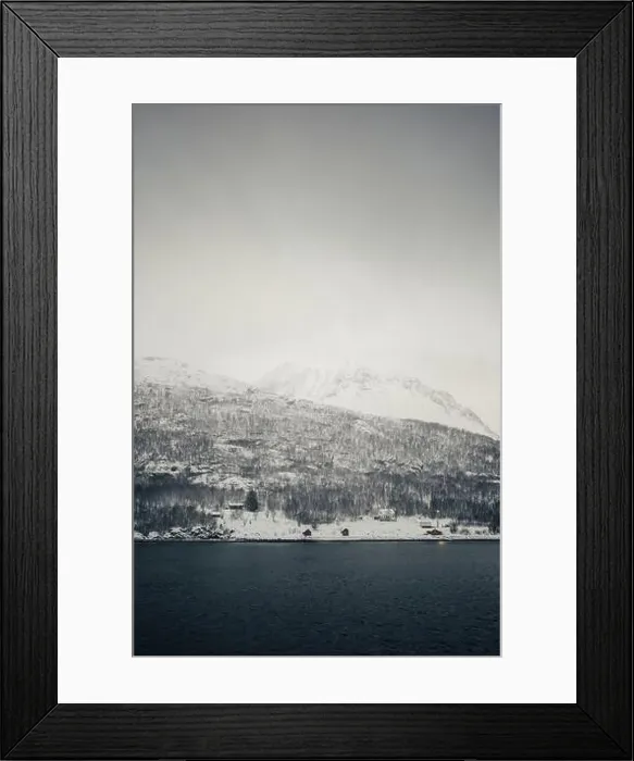 Framed Print : Snowy hillside of the Lyngen Alps in winter in Troms, Norway Framed Print : Snowy hillside of the Lyngen Alps in winter in Troms, Norway
