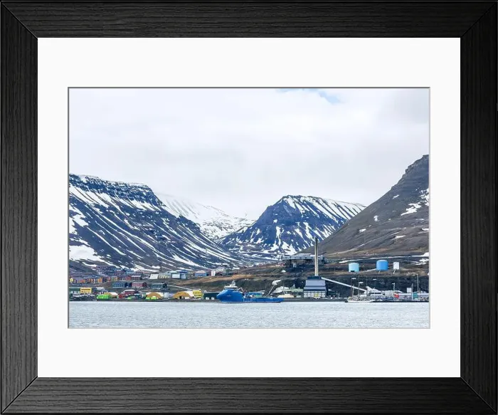 Framed Print : Longyearbyen, Svalbard, Norway Framed Print : Longyearbyen, Svalbard, Norway
