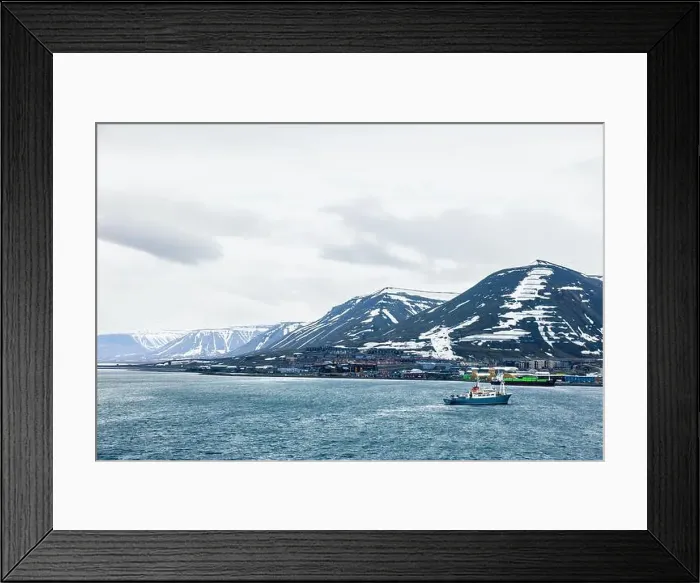 Framed Print : Longyearbyen, Svalbard, Norway Framed Print : Longyearbyen, Svalbard, Norway
