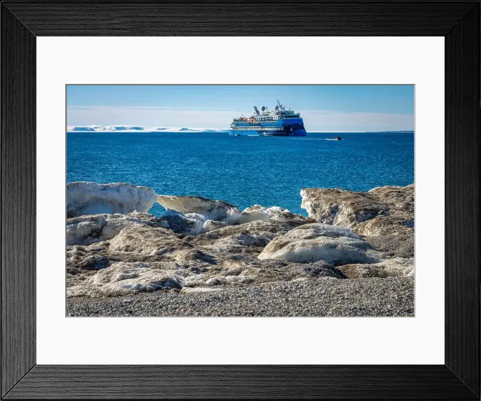 Framed Print : Expedition cruising in the Arctic and Svalbard, Norway Framed Print : Expedition cruising in the Arctic and Svalbard, Norway