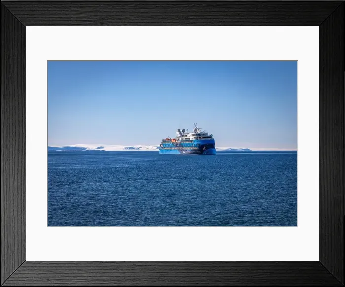 Framed Print : Expedition cruising in the Arctic and Svalbard, Norway Framed Print : Expedition cruising in the Arctic and Svalbard, Norway