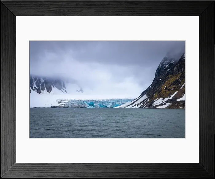 Framed Print : cruising at Smeerenburg on Spitsbergen, Norway Framed Print : cruising at Smeerenburg on Spitsbergen, Norway