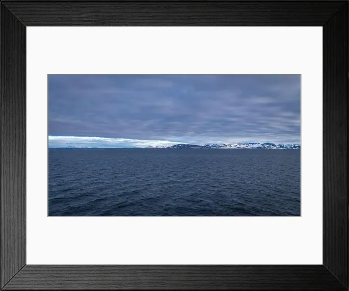 Framed Print : cruising at Smeerenburg on Spitsbergen, Norway Framed Print : cruising at Smeerenburg on Spitsbergen, Norway