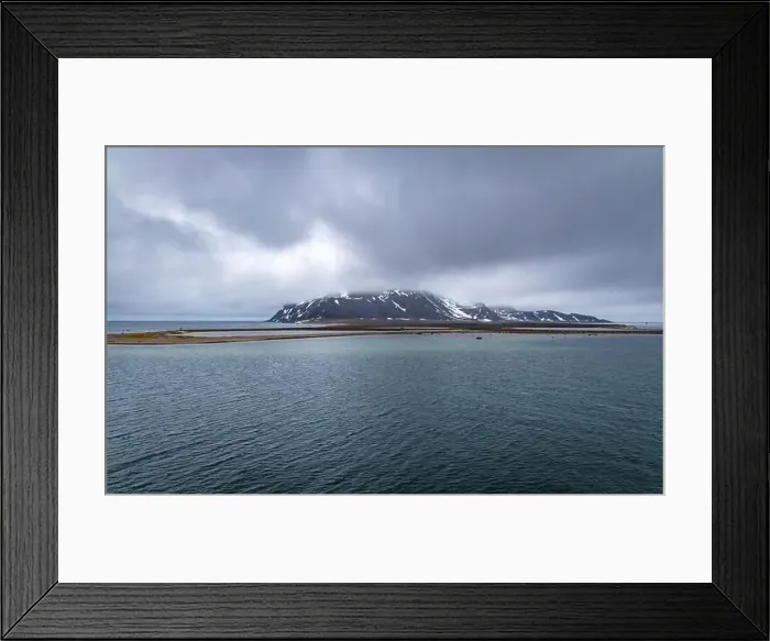 Framed Print : cruising at Smeerenburg on Spitsbergen, Norway Framed Print : cruising at Smeerenburg on Spitsbergen, Norway