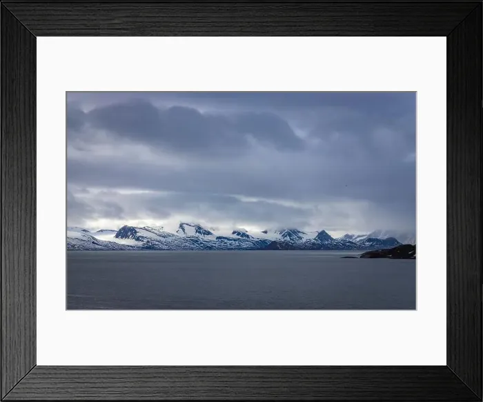 Framed Print : Cruising in the Hamiltonbukta on Spitsbergen and driving along glacier und bird watching Framed Print : Cruising in the Hamiltonbukta on Spitsbergen and driving along glacier und bird watching