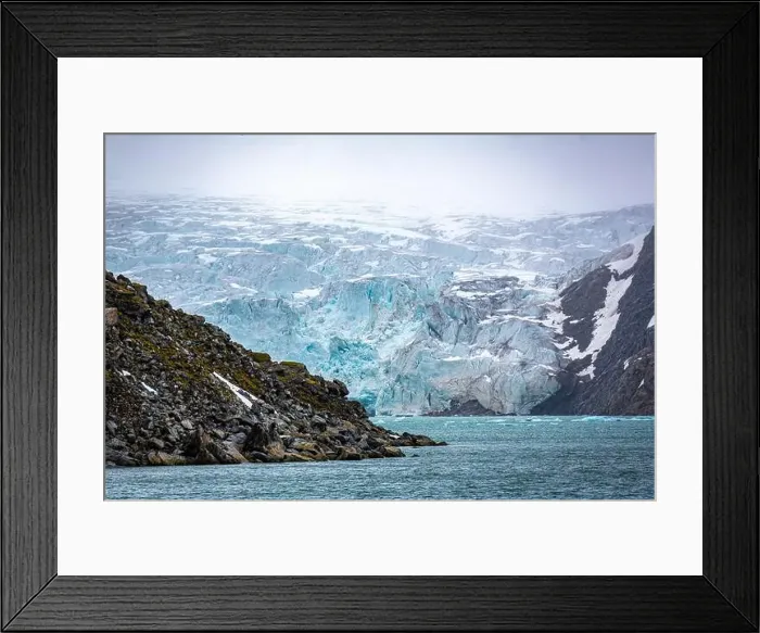Framed Print : Cruising in the Hamiltonbukta on Spitsbergen and driving along glacier und bird watching Framed Print : Cruising in the Hamiltonbukta on Spitsbergen and driving along glacier und bird watching