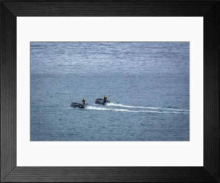 Framed Print : cruising at Smeerenburg on Spitsbergen, Norway Framed Print : cruising at Smeerenburg on Spitsbergen, Norway