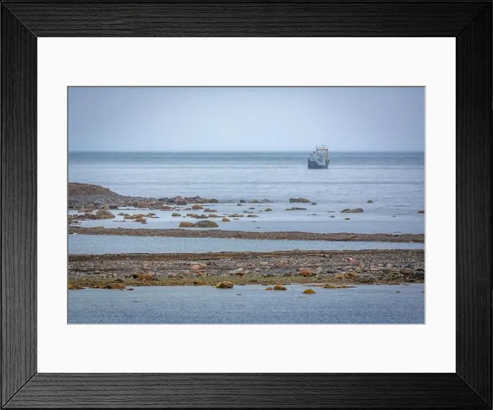 Framed Print : cruising at Smeerenburg on Spitsbergen, Norway Framed Print : cruising at Smeerenburg on Spitsbergen, Norway