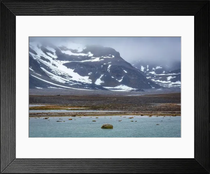 Framed Print : cruising at Smeerenburg on Spitsbergen, Norway Framed Print : cruising at Smeerenburg on Spitsbergen, Norway