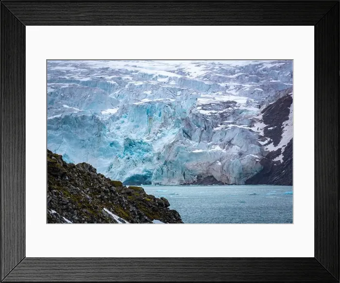 Framed Print : Cruising in the Hamiltonbukta on Spitsbergen and driving along glacier und bird watching Framed Print : Cruising in the Hamiltonbukta on Spitsbergen and driving along glacier und bird watching