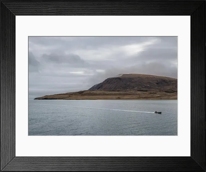 Framed Print : Zodiac in the Arctic desert in Dunes harbour, Devon island, Nunavut, Canadian Arctic, Canada, North America Framed Print : Zodiac in the Arctic desert in Dunes harbour, Devon island, Nunavut, Canadian Arctic, Canada, North America