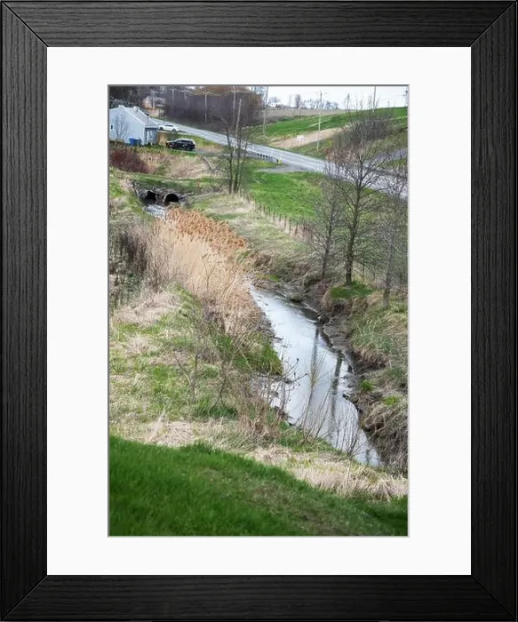 Framed Print : Aqueduct on QC 132 in Baie-du-Febvre, Quebec, Canada Framed Print : Aqueduct on QC 132 in Baie-du-Febvre, Quebec, Canada