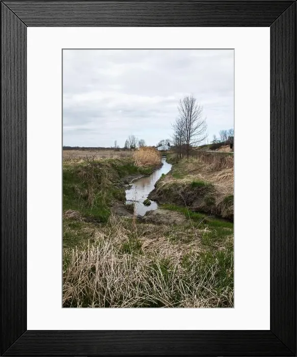 Framed Print : Aqueduct on QC 132 in Baie-du-Febvre, Quebec, Canada Framed Print : Aqueduct on QC 132 in Baie-du-Febvre, Quebec, Canada