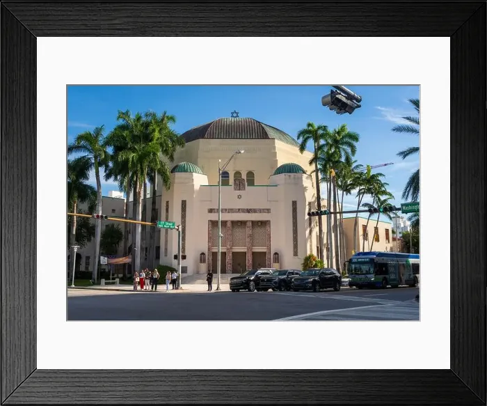 Framed Print : Miami Beach, North Shore Open Space Park, Lummus Park to South Pointe Park, Miami, FL, USA Framed Print : Miami Beach, North Shore Open Space Park, Lummus Park to South Pointe Park, Miami, FL, USA