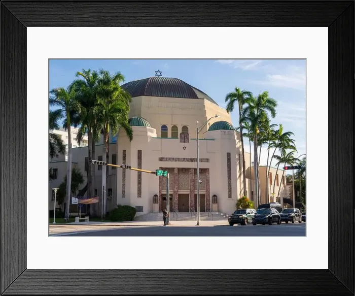 Framed Print : Miami Beach, North Shore Open Space Park, Lummus Park to South Pointe Park, Miami, FL, USA Framed Print : Miami Beach, North Shore Open Space Park, Lummus Park to South Pointe Park, Miami, FL, USA