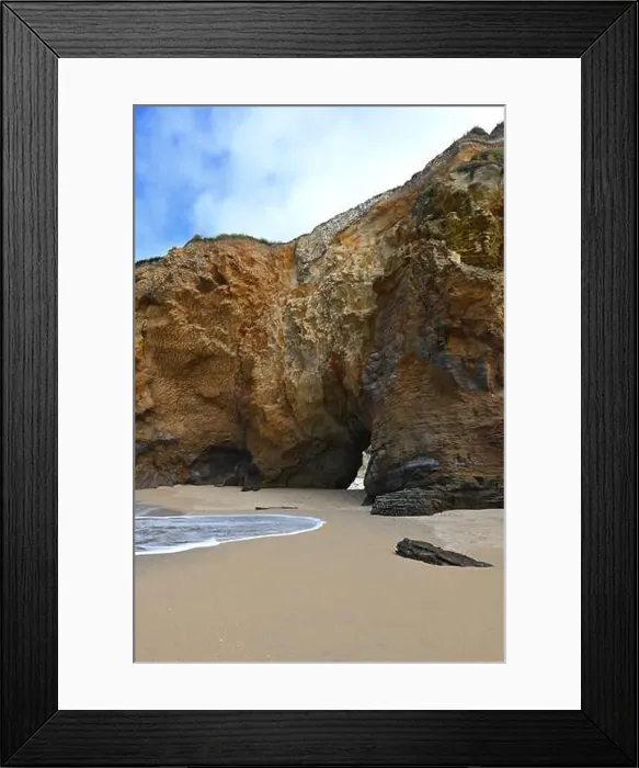 Framed Print : Big Sur, California, Rock arch Framed Print : Big Sur, California, Rock arch