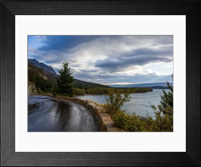 Framed Print : Saint Mary Lake at dawn in Glacier National Park Framed Print : Saint Mary Lake at dawn in Glacier National Park