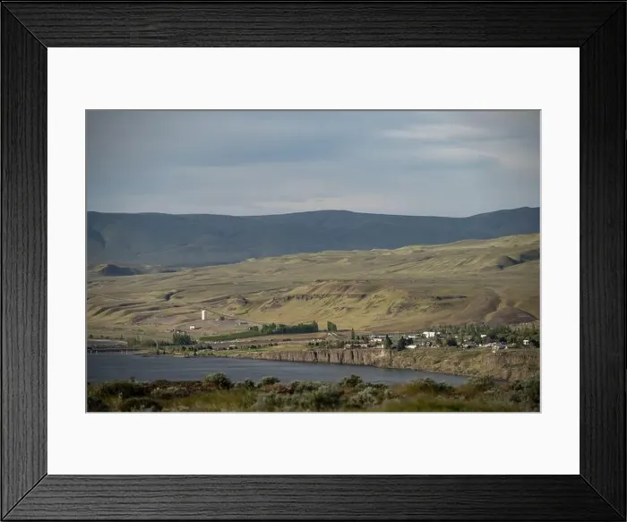 Framed Print : Vantage Washington road side stop for beautiful pictures Framed Print : Vantage Washington road side stop for beautiful pictures