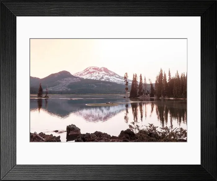 Framed Print : Serene beautiful lake in morning mountains, Oregon, USA Framed Print : Serene beautiful lake in morning mountains, Oregon, USA