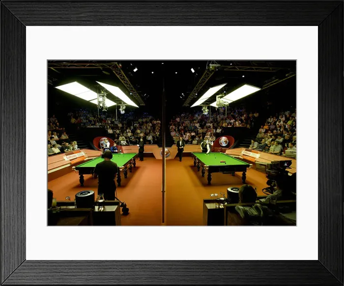 Framed Print : The Crucible Theatre arena during the 2004 World Snooker Championships at the Crucible Theatre in Sheffield Framed Print : The Crucible Theatre arena during the 2004 World Snooker Championships at the Crucible Theatre in Sheffield