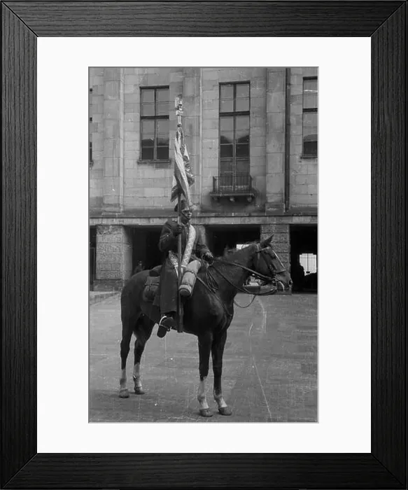 Framed Print : Warszawa, 1947-04-13. Uroczyste rozwi¹zanie 1 Warszawskiej Dywizji Kawalerii