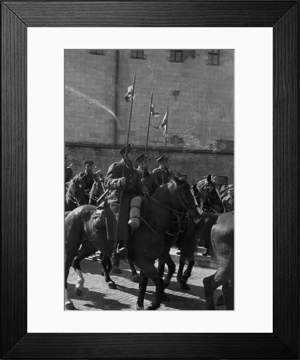 Framed Print : Warszawa, 1947-04-13. Uroczyste rozwi¹zanie 1 Warszawskiej Dywizji Kawalerii