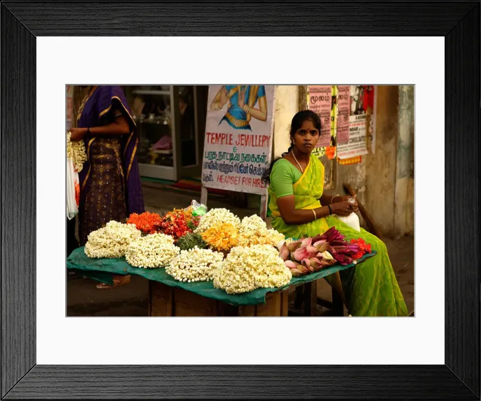 Framed Print : Street Vendor Kabaleeshwarar Temple Market Chennai Madras Tamil Nadu South India Asia Framed Print : Street Vendor Kabaleeshwarar Temple Market Chennai Madras Tamil Nadu South India Asia
