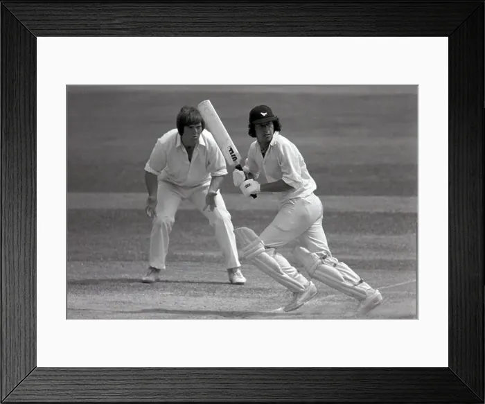 Framed Print : Imran Khan of Sussex batting, Middlesex v Sussex (Schweppes County Championship) Framed Print : Imran Khan of Sussex batting, Middlesex v Sussex (Schweppes County Championship)